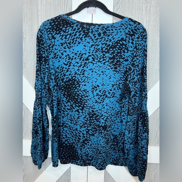 B14.25 NWT Chico's Teal Blue & Black Velvet Flocked Balloon Sleeve Knit Top 2 - Picture 4 of 7